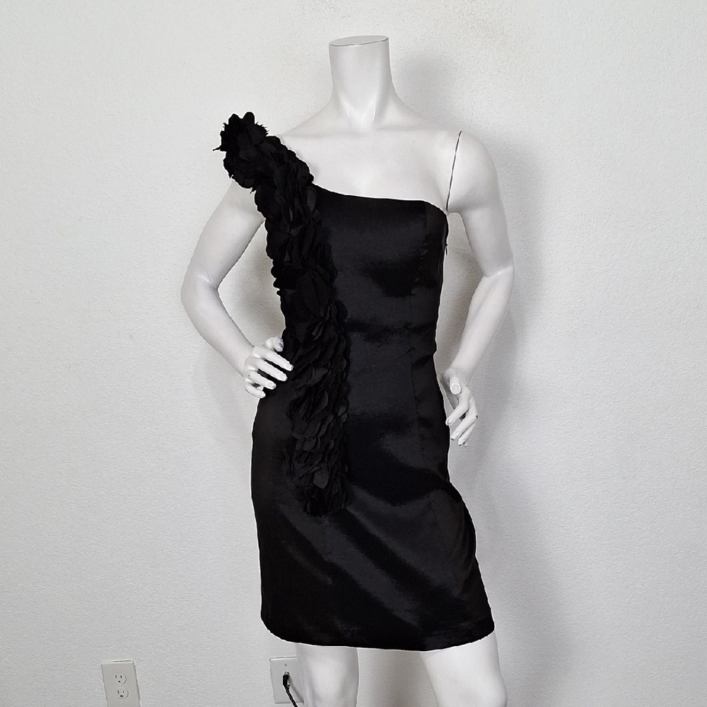 Snap Black One-Shoulder Ruffle Semi-Formal Evening Party Cocktail Dress Size M